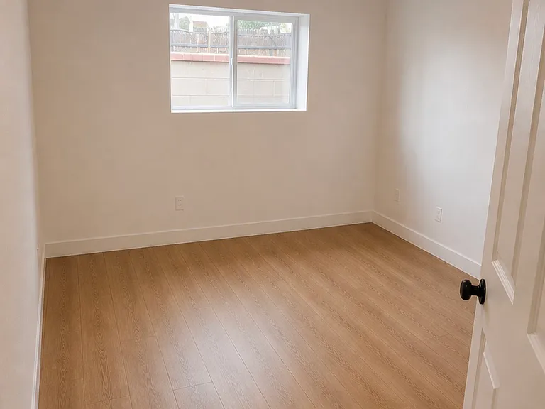 1408 Walter St SE #B — Photo 3
