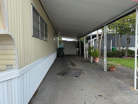 4th image of 337 Reed Circle