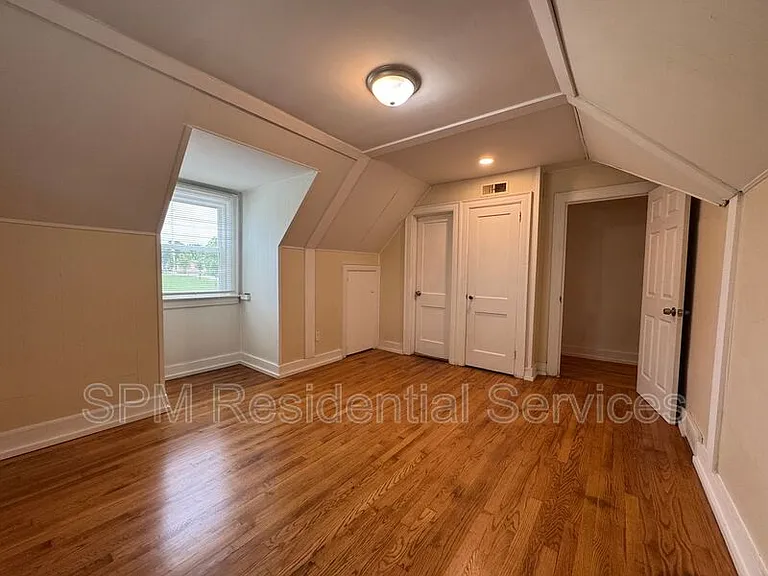 304 N 11th St #A — Photo 10
