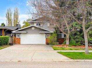 164 NE Sun Valley Dr SE, Calgary, AB T2X2C1