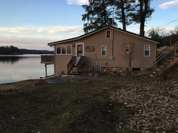 203 E Lake Rd, Cossayuna, NY 12823