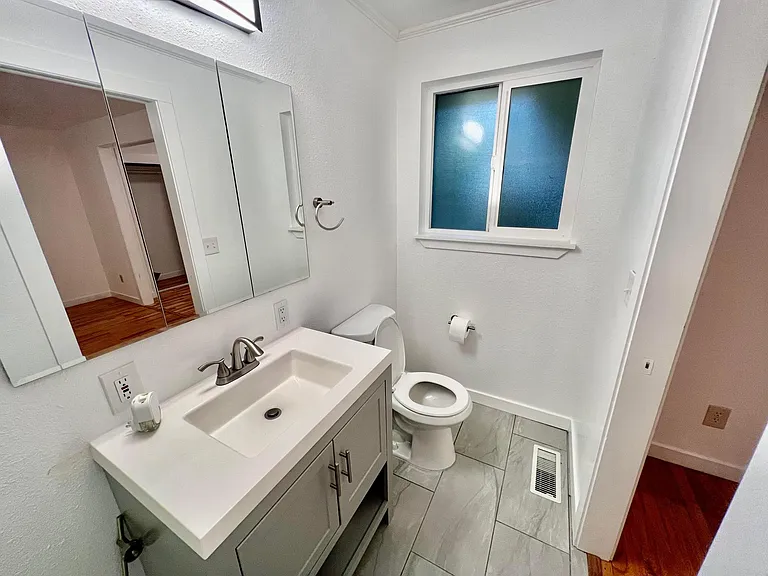 1518 S 28th St — Photo 9