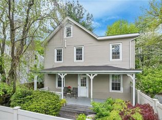 24 Wood Ave, Cornwall On Hudson, NY 12520