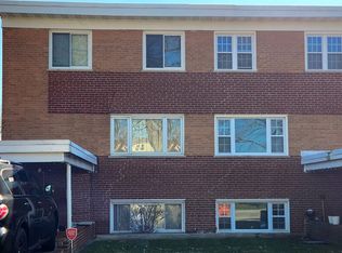 1643 Fowler Ave, Evanston, IL 60201