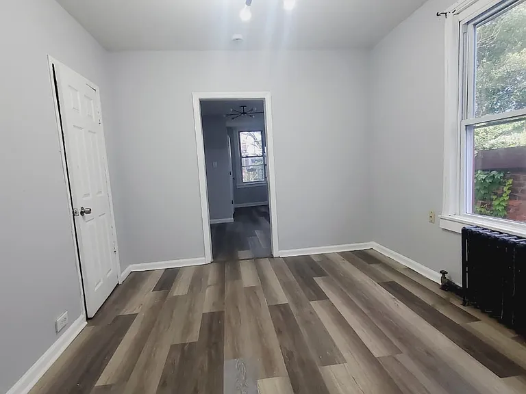 144 Clendenny Ave #3E — Photo 3