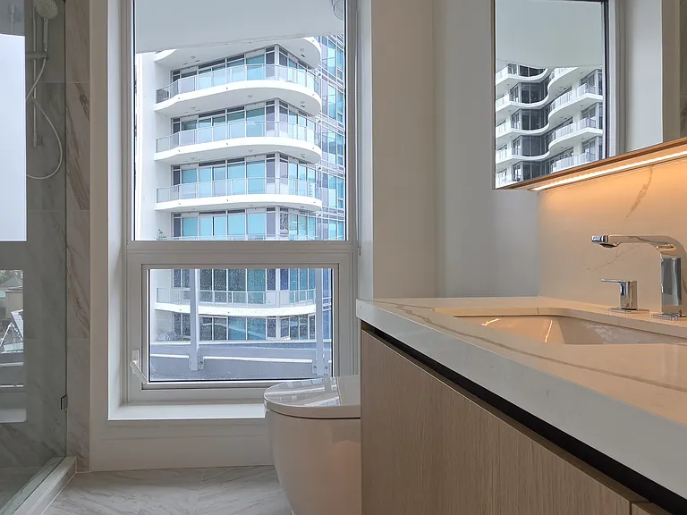 1475 Foster St #701 — Photo 7