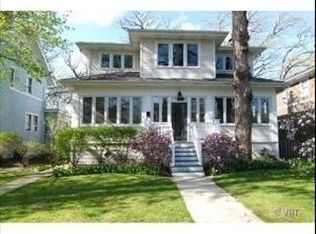 816 Oakwood Ave, Wilmette, IL