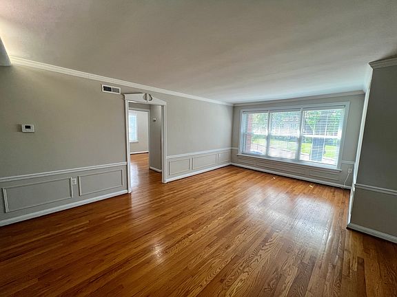 3rd image of 8133 Whitburn Dr APT B