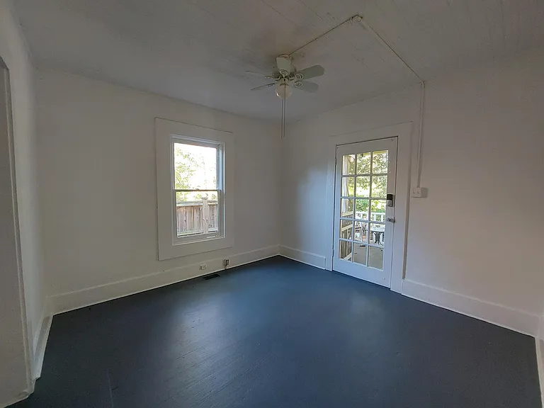 547 Atlanta Ave SE #2 — Photo 3