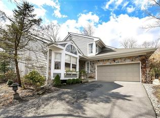 15 Bellflower Ct W, Princeton, NJ 08540