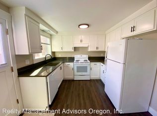 3277 SE Maple St #10889409, Portland, OR 97267