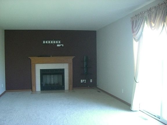 4th image of 7292 Thomas Dr