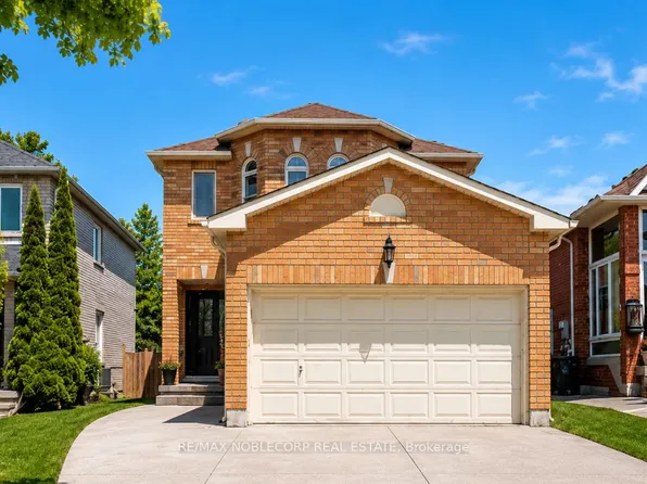 62 Pavin Cres, Caledon, ON L7E 1X1