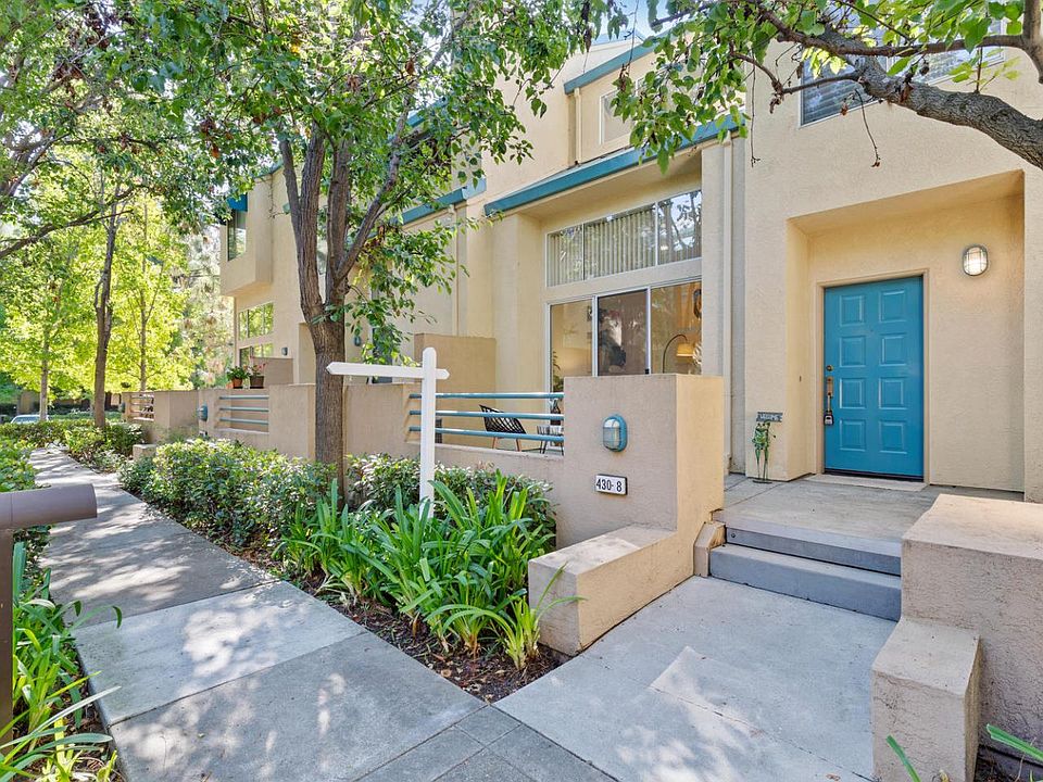 1st image of 430 Galleria Dr APT 8
