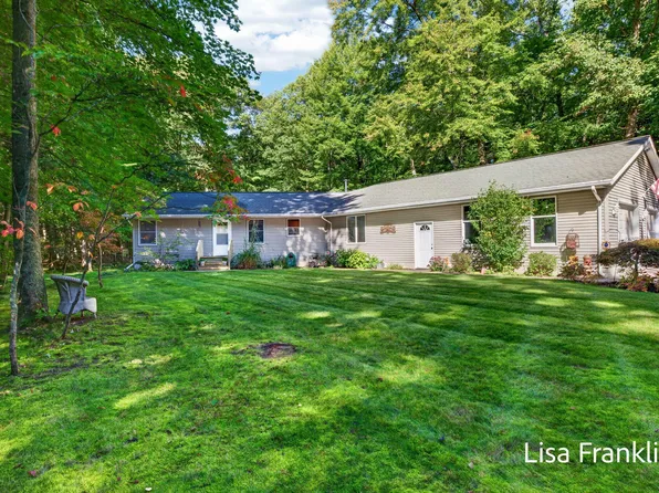14595 State Rd, Spring Lake, MI 49456