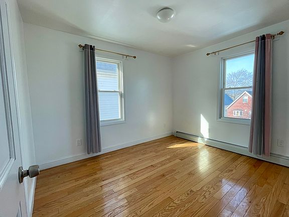 5th image of 59-34 162nd St #2