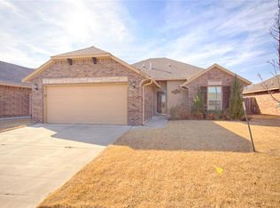 3525 Tecumseh Dr, Yukon, OK 73099