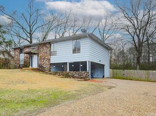 3800 Bunker Hill Dr, N Little Rock, AR 72116