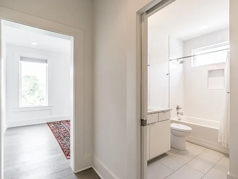 323 Garfield St — Photo 34