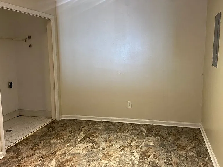3830 Lassiter Mountain Apartments — Photo 4