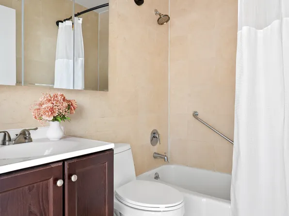 200 East 90th Street 6H image 7 of 8