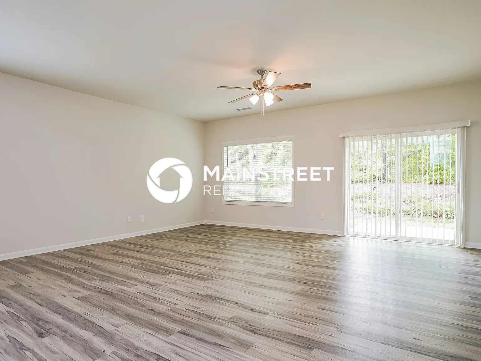 80 Westbrook Ln — Photo 2