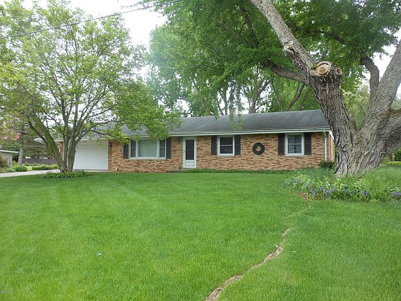 2nd image of 4786 Dogwood Dr