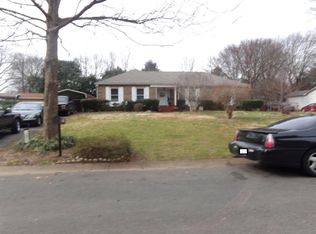 5922 Mullis Rd, Charlotte, NC 28215