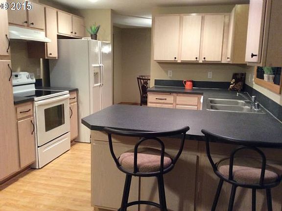5th image of 5919 NE 81st Ave