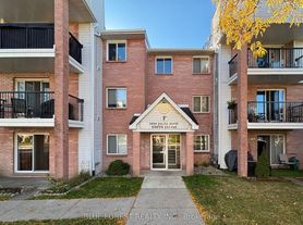 1096 Jalna Blvd