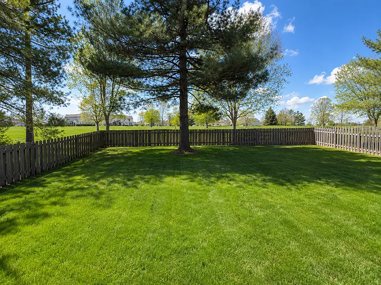 Quail Hollow Dr — Photo 3
