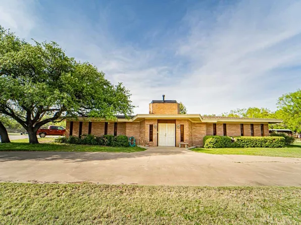 4 Chaparral Ln, Breckenridge, TX 76424