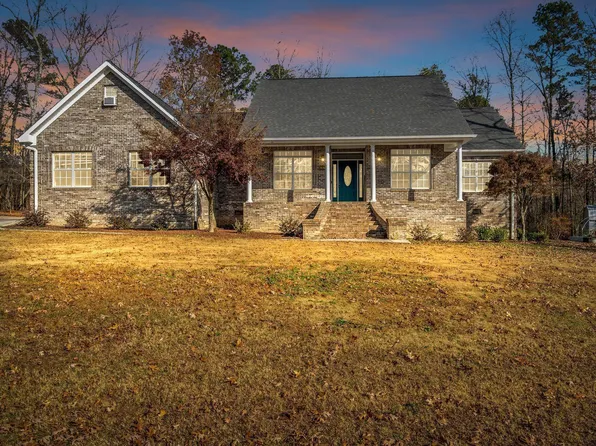 165 Creekside Ln SE, Arab, AL 35016