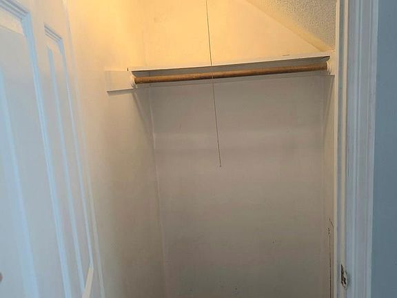 5th image of 1100 Pineland Ave APT 9B