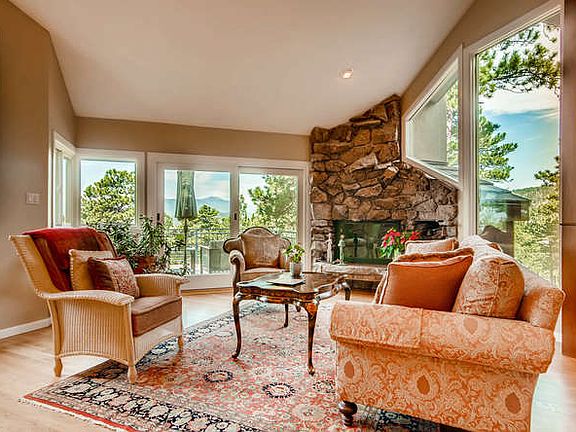 5th image of 1713 Sand Lily Dr
