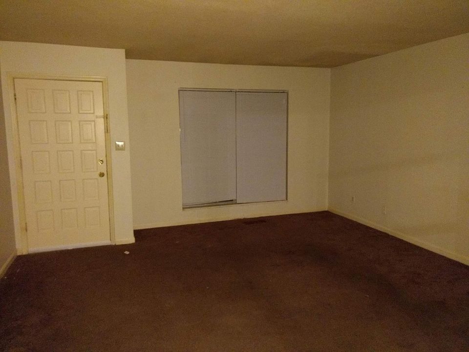 1st image of 2917 Vance Dr NW APT 3