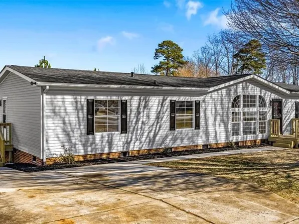 5489 Hitching Post Dr, Gibsonville, NC 27249