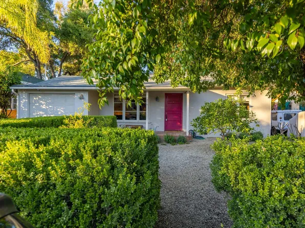 216 E Aliso St, Ojai, CA 93023