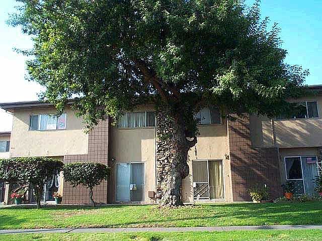 1st image of 456 Woodlawn Ave APT A