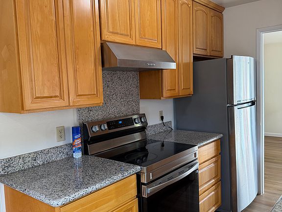 4th image of 43208 Starr St Unit B