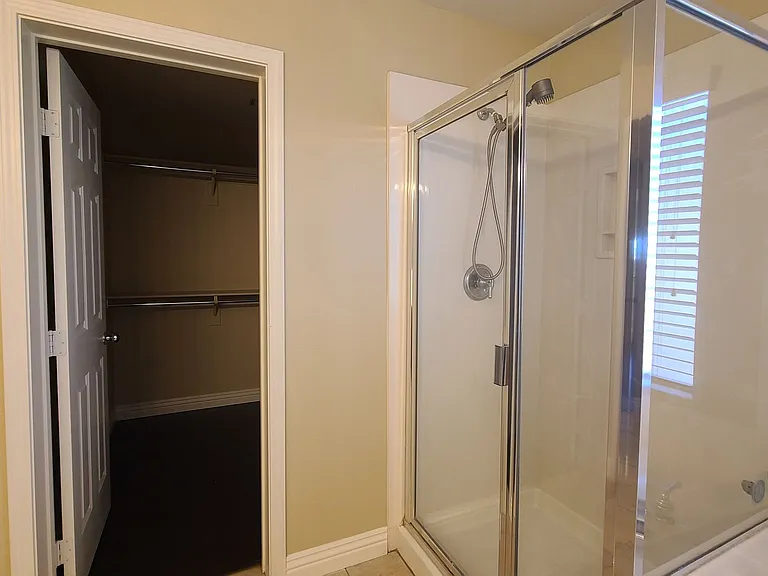 7449 W Mistral Ave — Photo 25