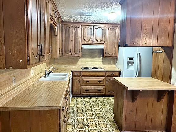 5th image of 148 Crockett Ln