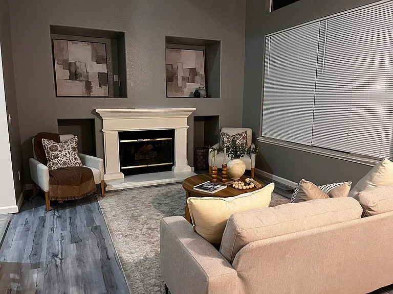 1217 Mateo Dr — Photo 3