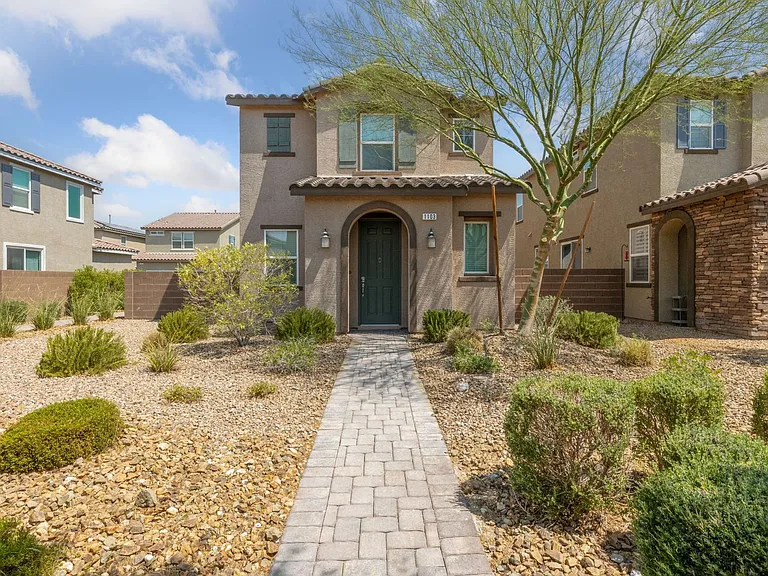 1103 Desert Dome Ave — Photo 1