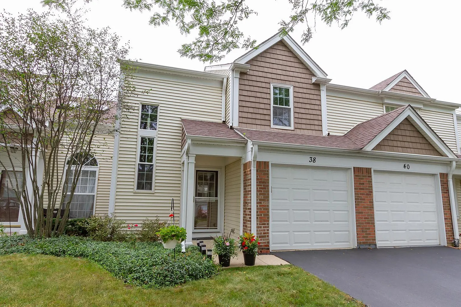 38 Carey Ln photo 1