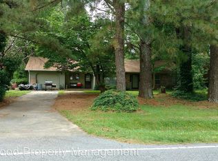 612 Forest Park Rd, Elizabeth City, NC 27909