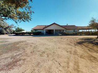 10818 Cromdale Rd, Oak Hills, CA 92344