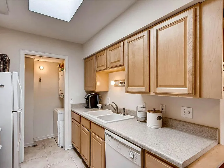 1825 Kendall St #312 — Photo 10