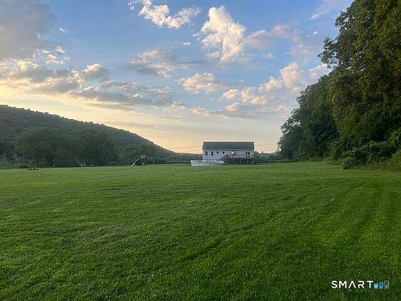 4th image of 380 Mashentuck Road