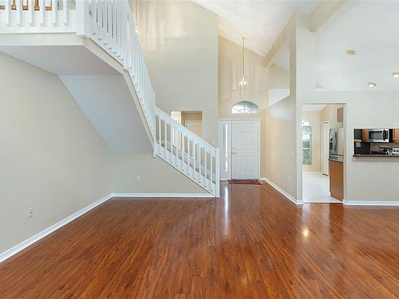 5th image of 29531 Birds Eye Dr